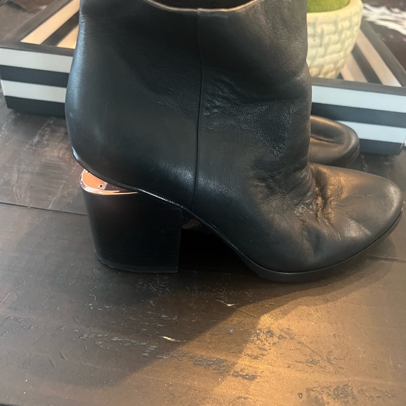 Alexander Wang Gabi Cut out Heel M3 Bootie Black Rose Gold 36 - Picture 13 of 14